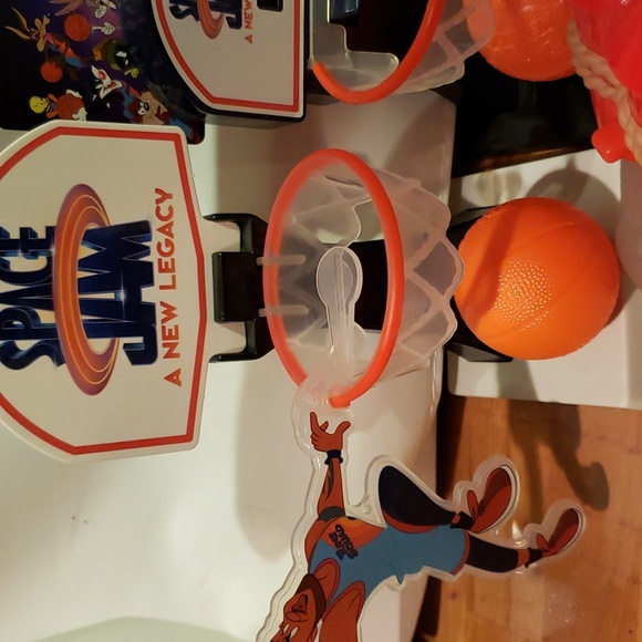 Lot of Space Jam: A New Legacy McDonald's Toys - Picture 5 of 7